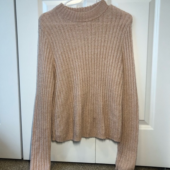 Sweater - Picture 1 of 2